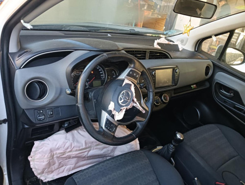 TOYOTA YARIS (P13) — автомобиль-донор на запчасти 