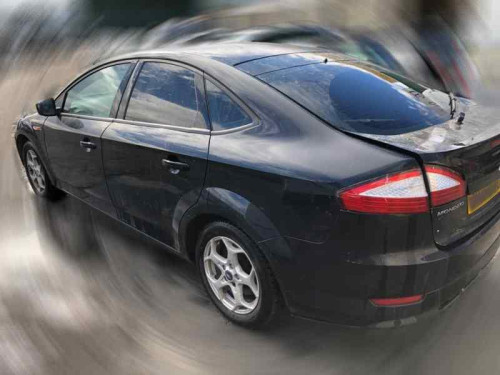  FORD MONDEO BERLINA (CA2) 