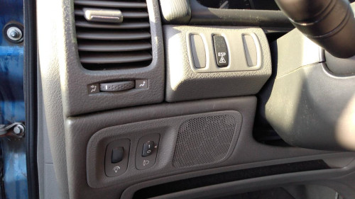RENAULT LAGUNA (B56) — vehículo donante para recambios 