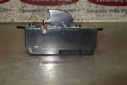  MANDO ELEVALUNAS TRASERO IZQUIERDO Mitsubishi L200 (KA0/KB0) 
