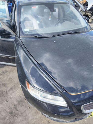 CAPO VOLVO V50 FAMILIAR 