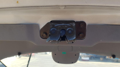 CERRADURA MALETERO / PORTON Hyundai Accent (LC)(2000->)