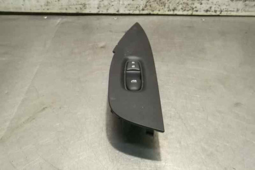MANDO ELEVALUNAS DELANTERO DERECHO Nissan QASHQAI (J11E) 