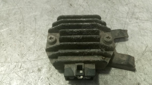 REGULADOR DE CORRIENTE YAMAHA 
