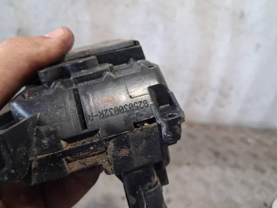CERRADURA PUERTA TRASERA IZQUIERDA