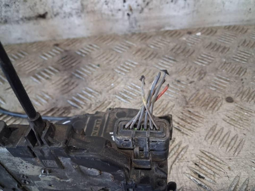 CERRADURA PUERTA TRASERA IZQUIERDA 