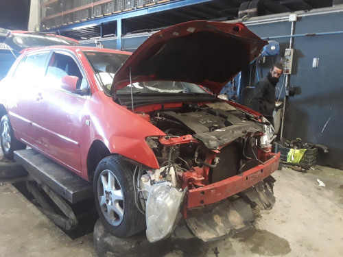  TOYOTA COROLLA (E12) 