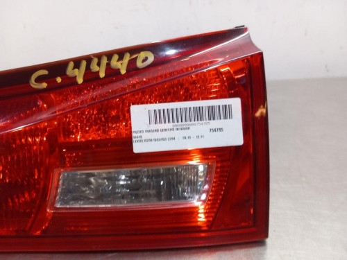 PILOTO TRASERO DERECHO INTERIOR LEXUS IS (DS2/IS2) 
