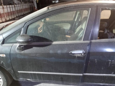 PUERTA DELANTERA IZQUIERDA, FIAT, LINEA (110)