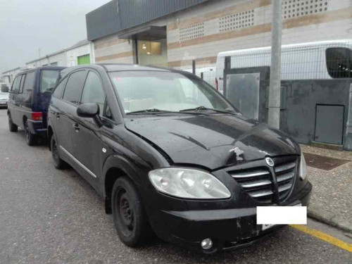 SSANGYONG RODIUS — Donor Vehicle for Used Parts 