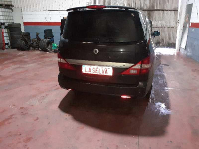 SSANGYONG RODIUS