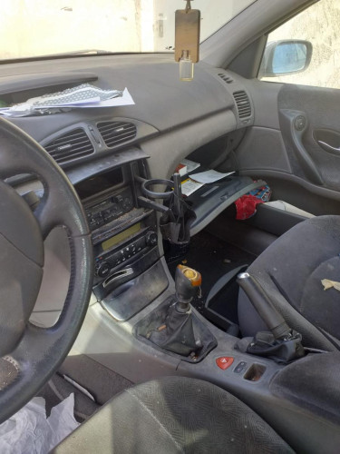 RENAULT LAGUNA II (BG0) — автомобиль-донор на запчасти 