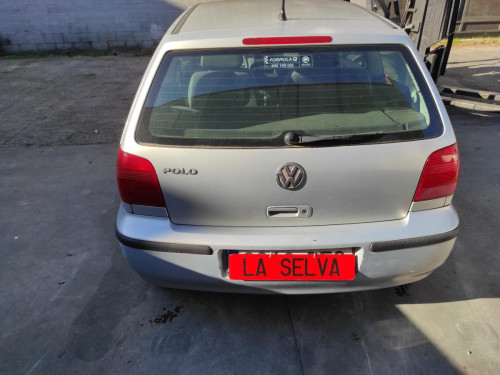VOLKSWAGEN POLO III BERLINA (6N2) — vehículo donante para recambios 