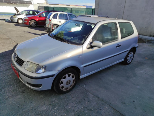 VOLKSWAGEN POLO III BERLINA (6N2) — vehículo donante para recambios 