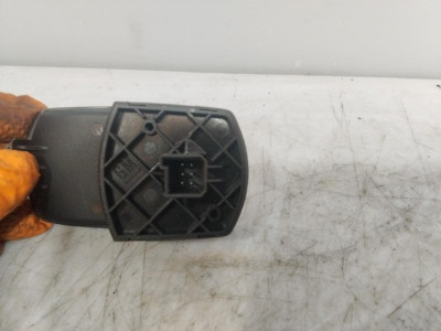 MANDO ELEVALUNAS DELANTERO DERECHO, OPEL, CORSA E