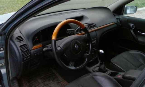 RENAULT LAGUNA II GRANDTOUR (KG0) — vehículo donante para recambios 