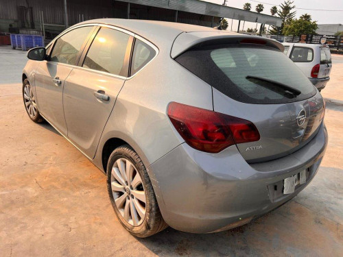  OPEL ASTRA J BERLINA 5P 