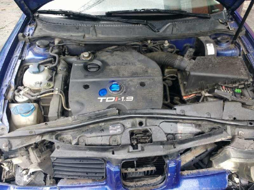  SEAT TOLEDO (1M2) 