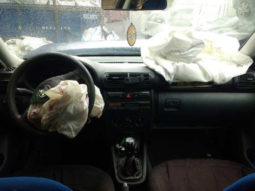  SEAT TOLEDO (1M2) 
