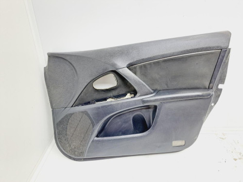 GUARNECIDO PUERTA DELANTERA DERECHA Toyota AVENSIS CROSS SPORT (T27) 