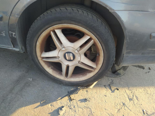  LLANTA Seat TOLEDO (1M2) 