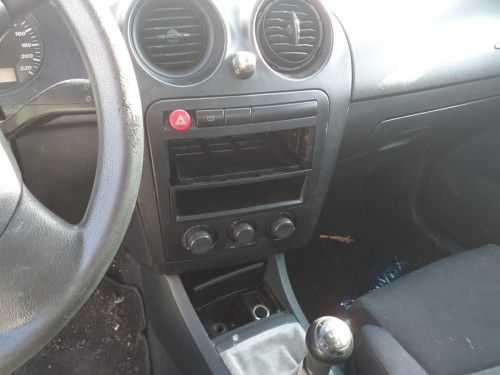SEAT IBIZA (6L1) — автомобиль-донор на запчасти 