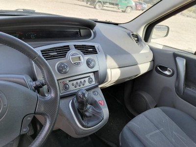 RENAULT SCENIC II (JM)