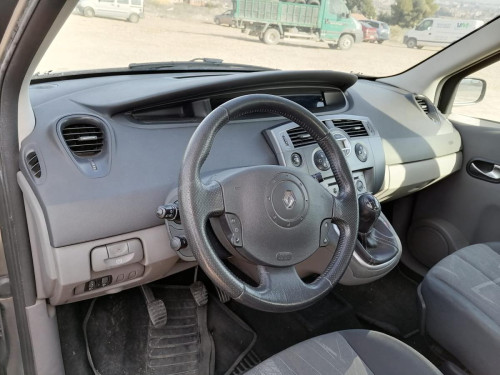 RENAULT SCENIC II (JM) — vehículo donante para recambios 
