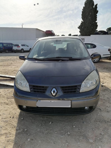 RENAULT SCENIC II (JM) — vehículo donante para recambios 