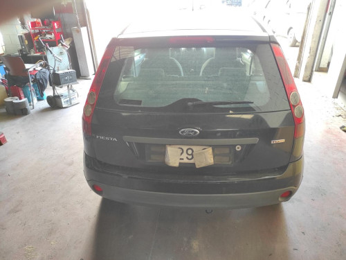 FORD FIESTA (CBK) — vehículo donante para recambios 