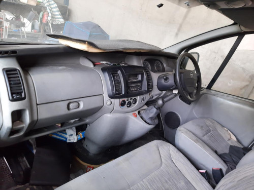 NISSAN PRIMASTAR (X83) — vehículo donante para recambios 