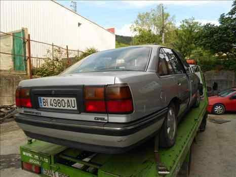  PUERTA DELANTERA IZQUIERDA Opel SENATOR B 