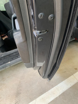 CERRADURA PUERTA TRASERA DERECHA
