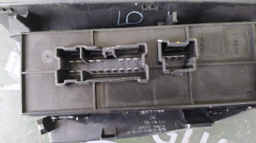  MANDO ELEVALUNAS DELANTERO IZQUIERDO NISSAN JUKE (F15E) 