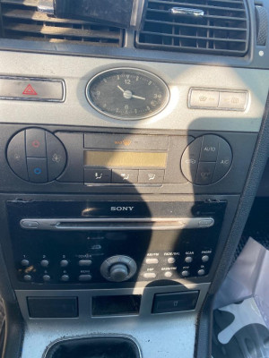 SISTEMA AUDIO / RADIO CD