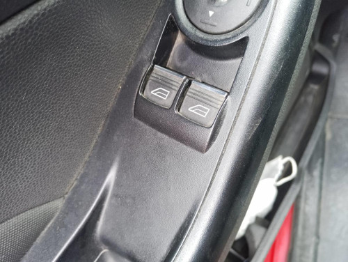  MANDO ELEVALUNAS DELANTERO IZQUIERDO Ford FIESTA (CNN) 