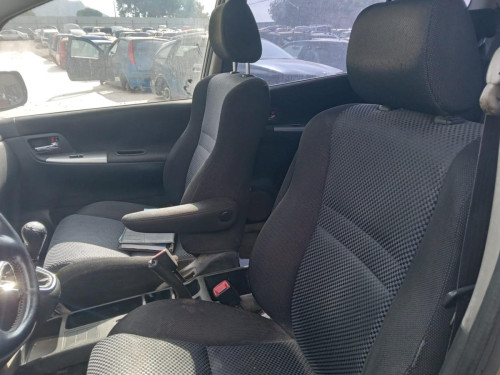 TOYOTA COROLLA VERSO (E12) — автомобиль-донор на запчасти 