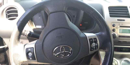 TOYOTA URBAN CRUISER (NLP11/NSP11) — vehículo donante para recambios 