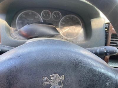PEUGEOT 307 (S1)(04.2001)