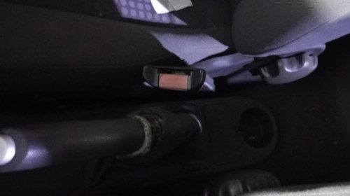 ENGANCHE CINTURON DELANTERO DERECHO OPEL CORSA C 