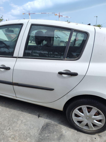 PUERTA TRASERA IZQUIERDA Renault CLIO III 