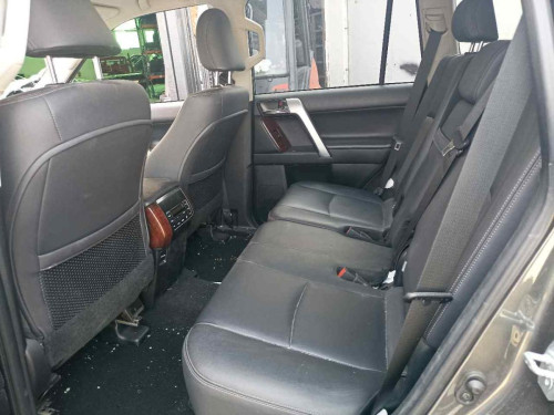TOYOTA LAND CRUISER (J15) — vehículo donante para recambios 