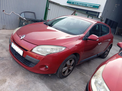 RENAULT MEGANE III BERLINA 5P