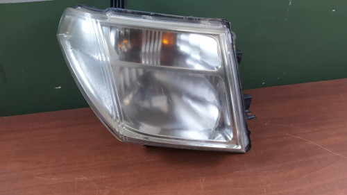 FARO DERECHO Nissan NAVARA PICKUP (D40M) 