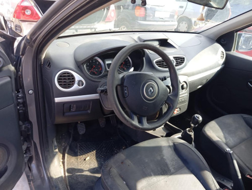 RENAULT CLIO III — автомобиль-донор на запчасти 