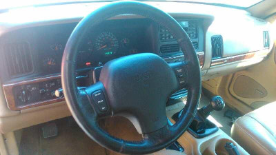 JEEP CHEROKEE (J)