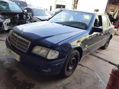 MERCEDES-BENZ CLASE C (BM 202) BERLINA