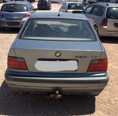 BMW SERIE 3 BERLINA (E36)