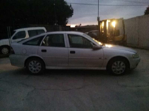  OPEL VECTRA B BERLINA 