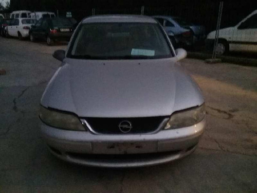  OPEL VECTRA B BERLINA 